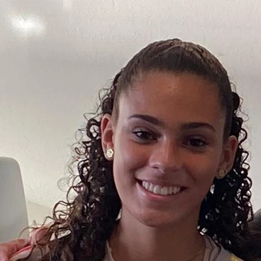 Eduarda Aparecida de Oliveira Castro